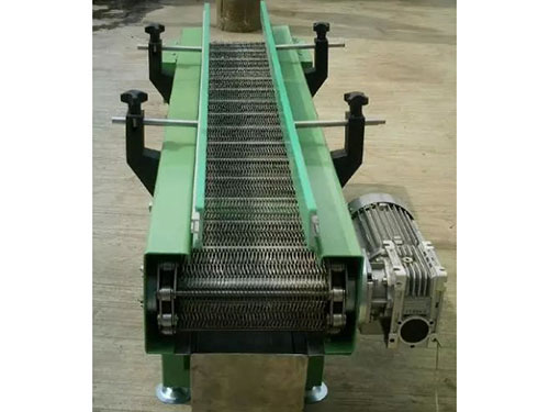 輸送機